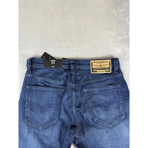 Diesel Larkee Straight Leg Jeans Mens 32x32 Dark Blue Denim Button Fly $195 NWT